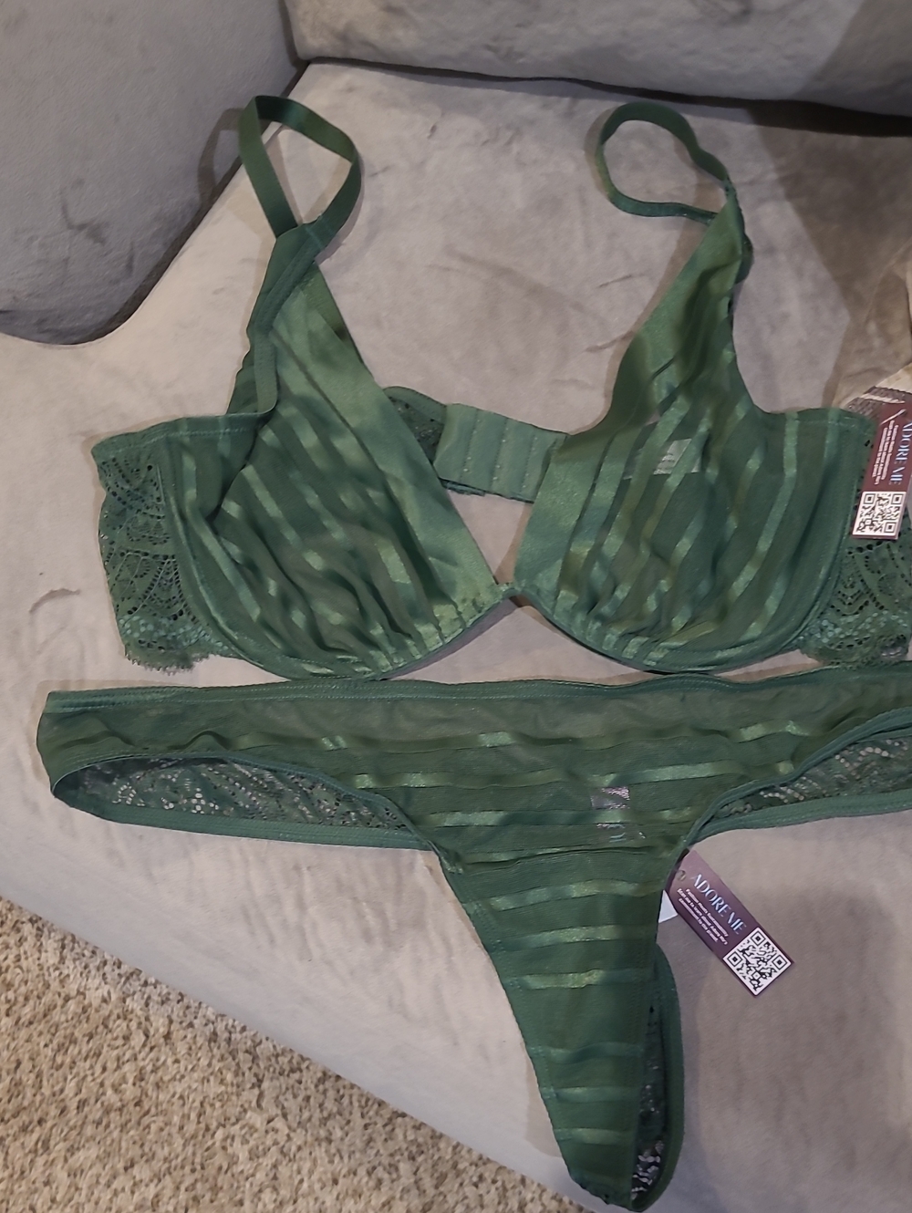 Adore Me Emerald Green Lace Underwire Bra With Matching Thong.